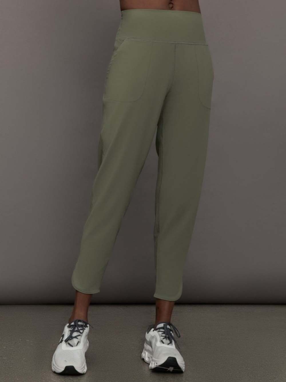 Carbon38 moss green jogger in melt pants